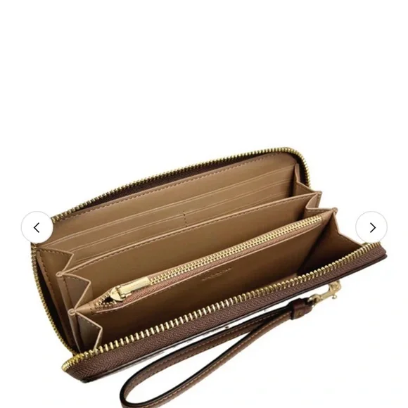 Coach Long Zip Around Wallet
In Signature Canvas - Picture 4 of 15